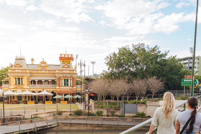 Cruise to Lunch Package: 10:30am – 2pm (3.5hr) - The walk to Breakfast Creek Hotel