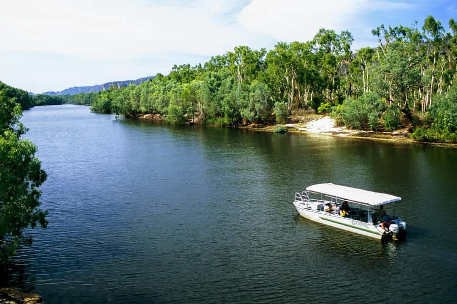 Darwin: 4-Day Kakadu Katherine Gorge Cultural Experience - Katherine Gorge by boat and local story