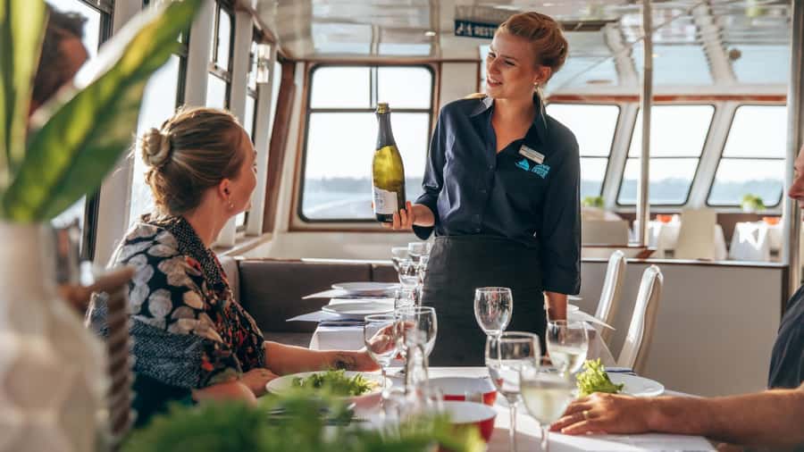 Darwin: Darwin Harbor Sunset Cruise with Buffet Dinner - Staff, seating, and the feel onboard