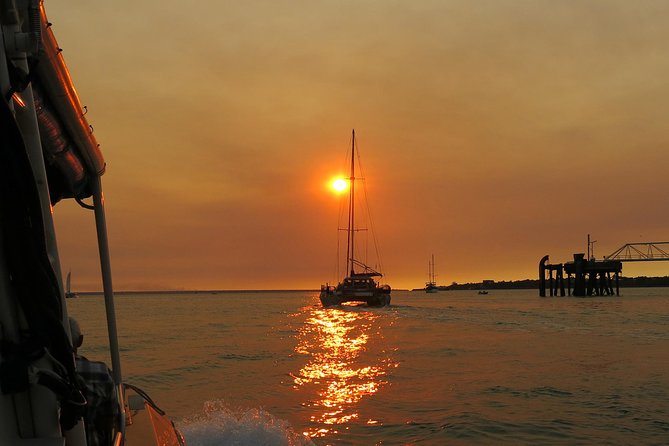 Darwin Sunset Cruise Including Fish 'n' Chips - A complimentary drink while the sky changes