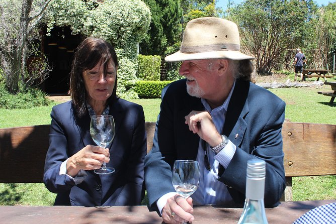 Deluxe Wine Tour to Tamborine Mountain, includes two course lunch - Key points before you book