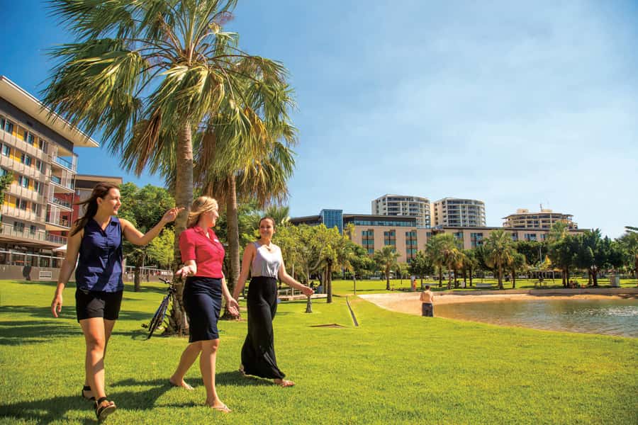Discover the City of Darwin: Half-Day City Coach Tour - Starting with Darwin’s city story