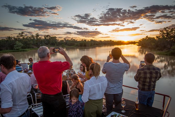 Drover's Sunset Cruise includes Smithy's Outback Dinner and Show - Why this Longreach evening works so well