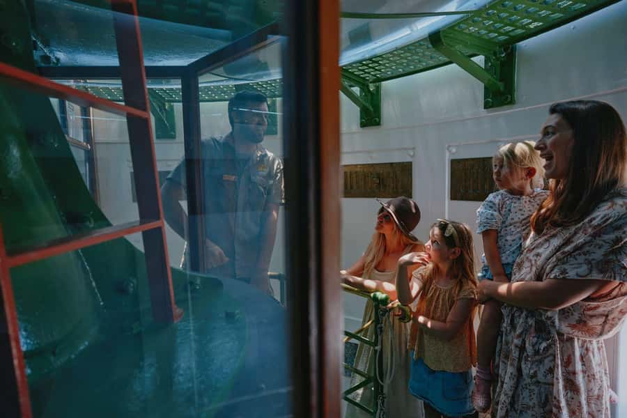 Dunsborough: Cape Naturaliste Lighthouse Guided Tour - Who should book the lighthouse tour?