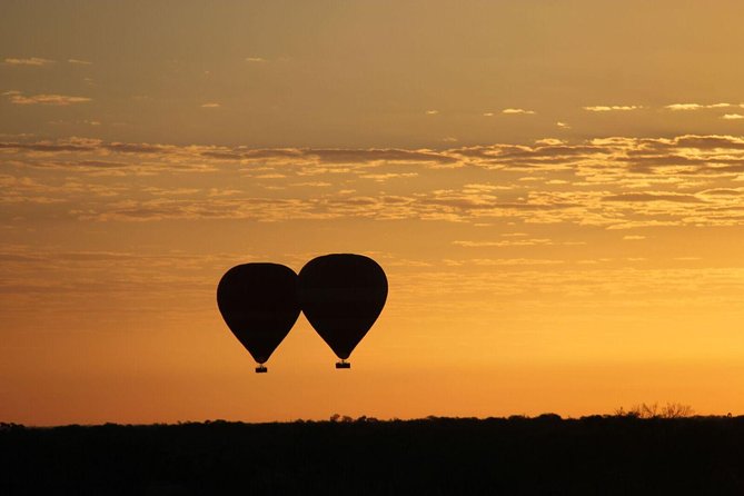 Early Morning Ballooning in Alice Springs - The pre-dawn pickup and drive