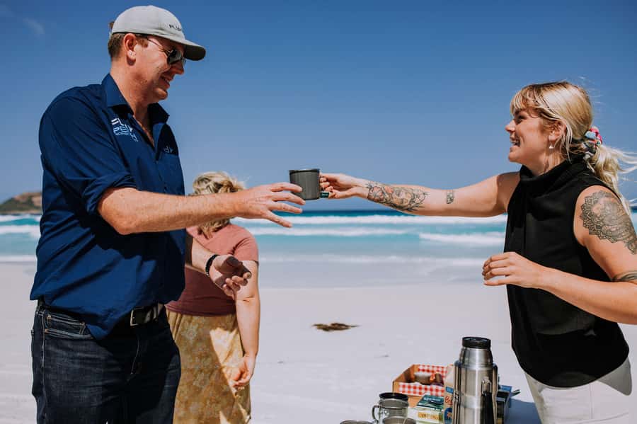 Esperance: Cape Le Grand National Park 4x4 Beach Adventure - Why this four-hour tour works so well