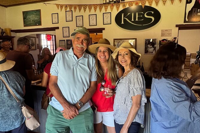 Experience Hahndorf & Barossa: Gourmet lunch, Wine, Beer & Treats - Choosing between Château Dorrien and Ubertas Wines