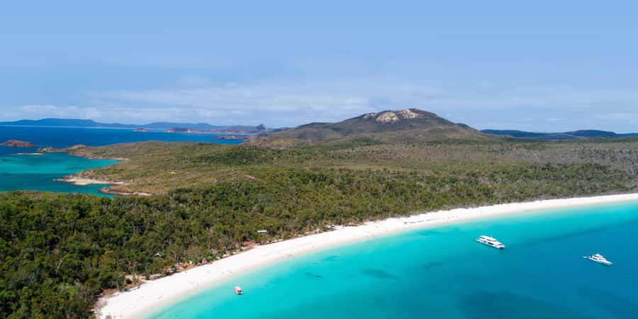 From Airlie: Whitsundays and Whitehaven Half-Day Cruise - The Daydream Island and Hamilton Island stops