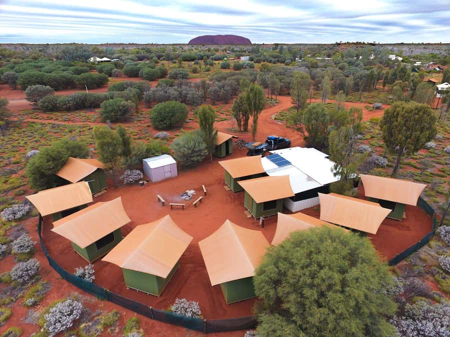 From Alice Springs/Yulara: 2 Day Uluru Kata Tjuta Rock Tour - First afternoon at Uluru, culture before the walk