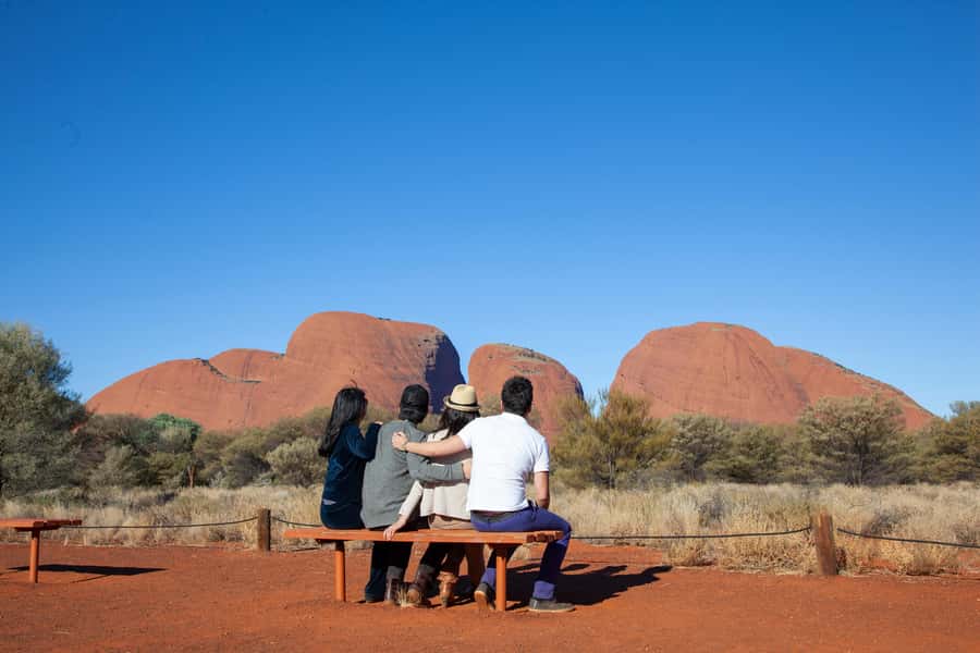 From Alice Springs/Yulara: 2 Day Uluru Kata Tjuta Rock Tour - Sleeping under the Red Centre sky