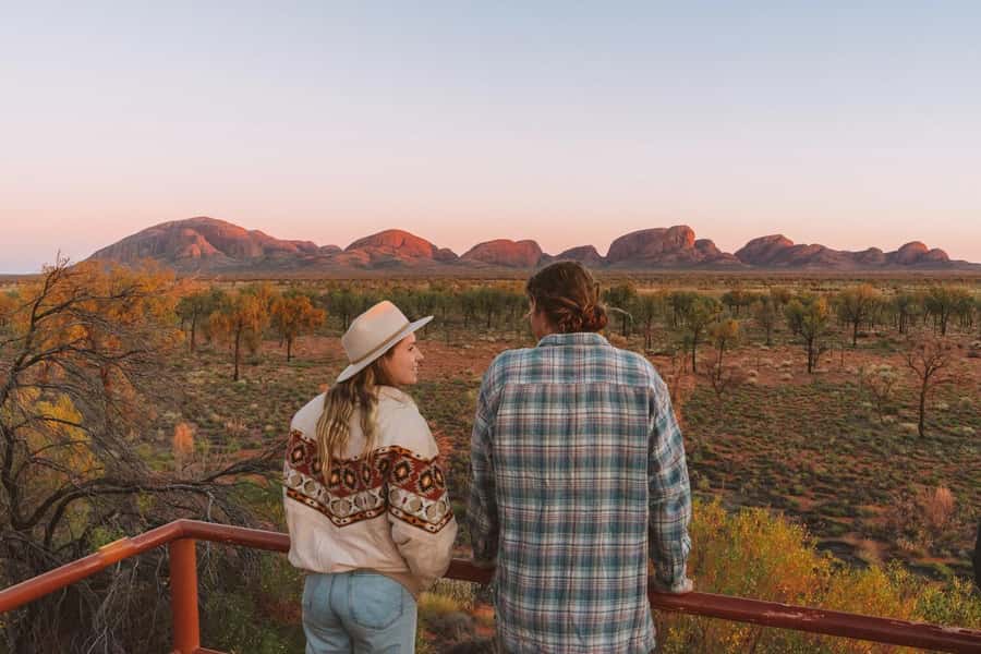 From Alice Springs/Yulara: 4-Day Red Centre 4WD Camping Tour - Day 2: Sunrise at Uluru and the Valley of Winds