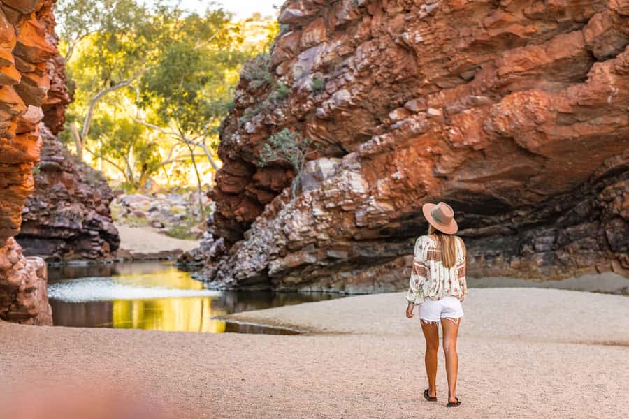 From Alice Springs/Yulara: 4-Day Red Centre 4WD Camping Tour - Who should choose this tour?