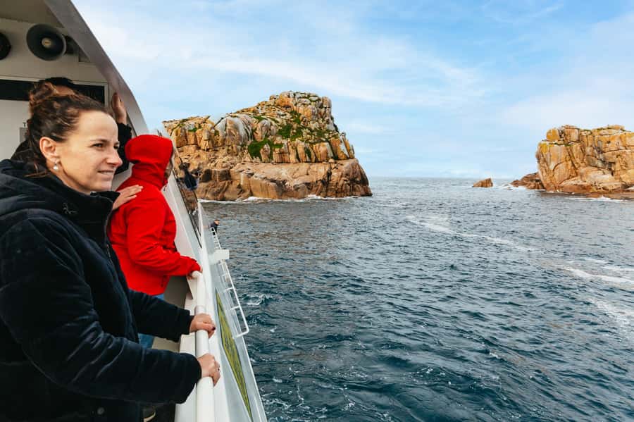 From Coles Bay: Wineglass Bay Cruise with Lunch - Quick points before you book