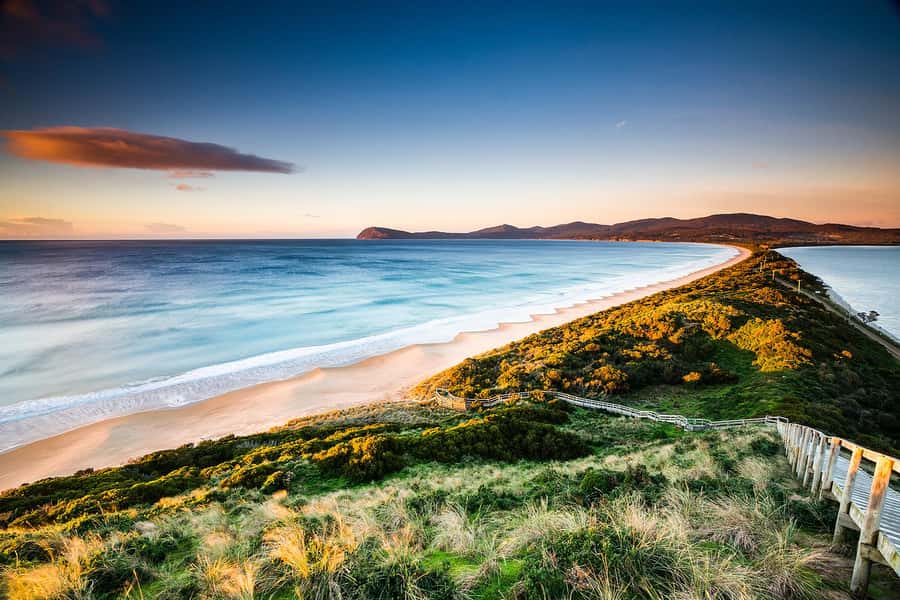 From Hobart: Full-Day Bruny Island Tour with Guide - Starting in Hobart and crossing the water