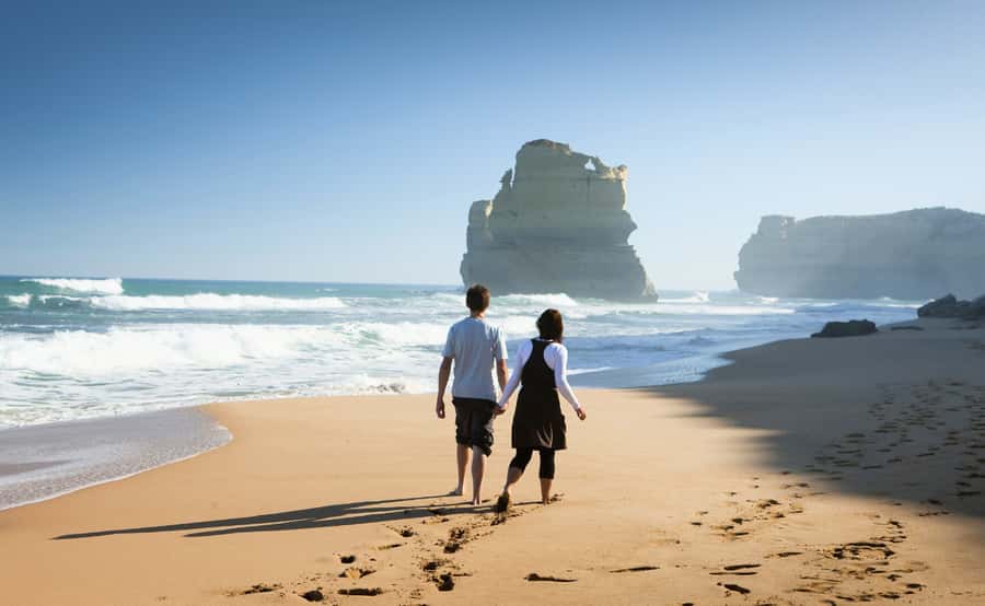 From Melbourne: Great Ocean Road Full-Day Guided Trip - Kennett River and the search for koalas