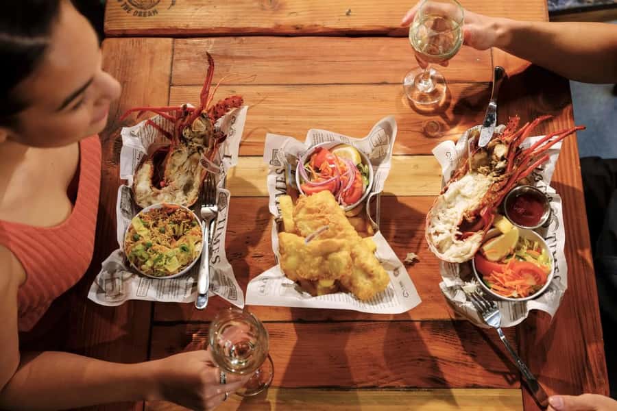 From Perth: Pinnacles Lobster Shack and Yanchep Day Trip - What this Perth to Pinnacles day trip is really like