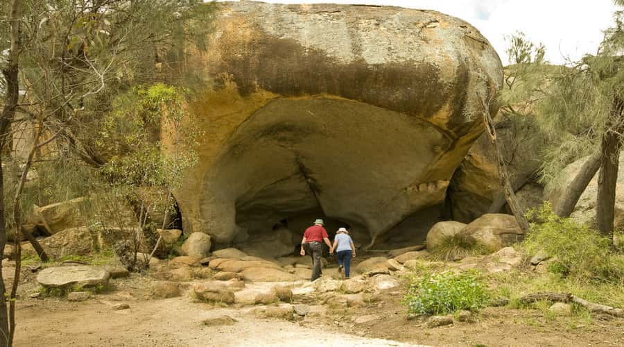 From Perth: Wave Rock, York and Aboriginal Cultural Tour - What the coach ride is really like