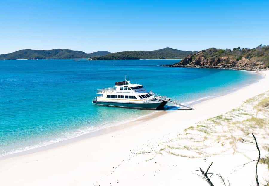 From Rosslyn: Great Keppel Island Adventure Tour with Lunch - What the $133 price really includes