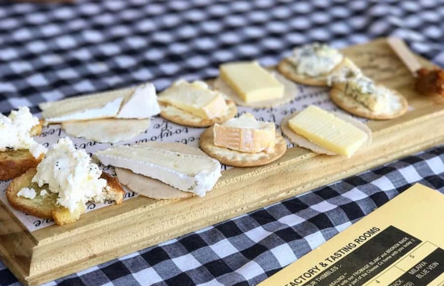 From Sydney: Award-Winning Hunter Valley Wine & Cheese Tour - Three or four boutique wineries in Pokolbin