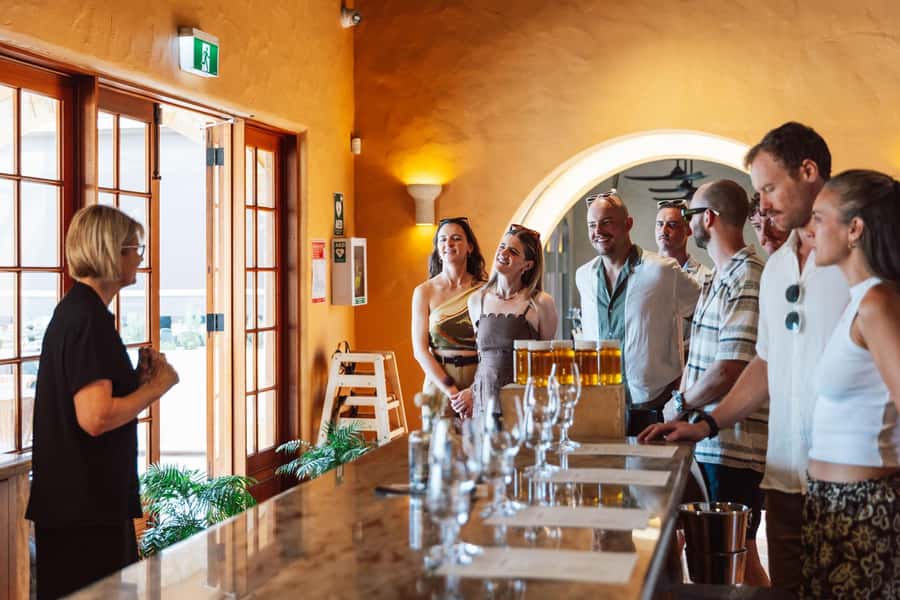 From Sydney: Full-Day Hunter Valley Wine Tour & Lunch - What the guides add to the day