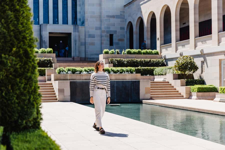 From Sydney: Full-Day Tour to Canberra - The early road south through the Southern Highlands