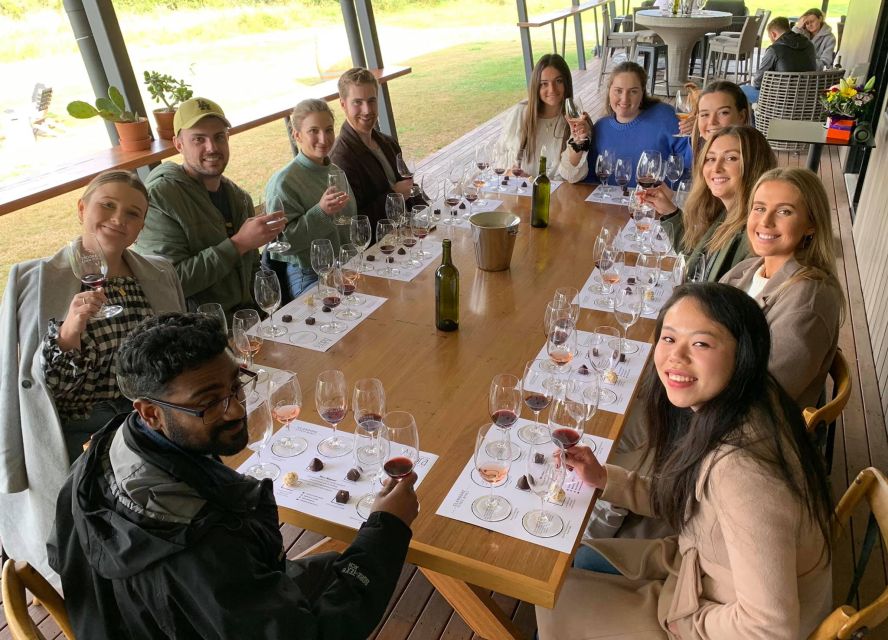 From Sydney: Hunter Valley Wine, Gin & Food Tastings Tour - Group size, pace, and atmosphere