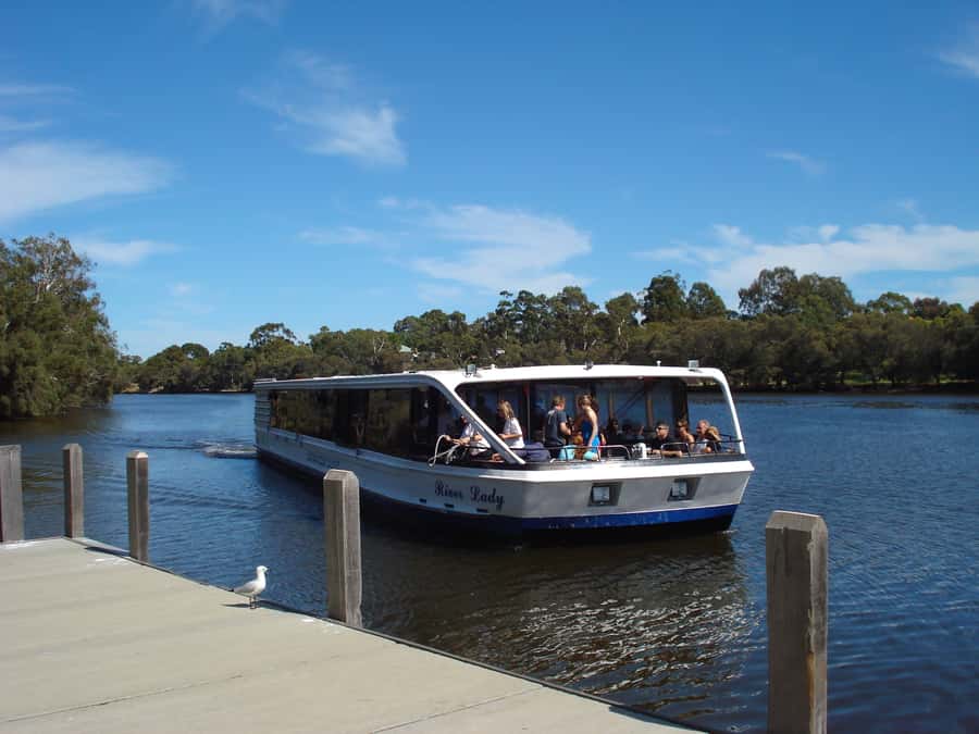 Full-Day Swan Valley Wineries with Lunch and River Cruise - Key details that make this tour worthwhile
