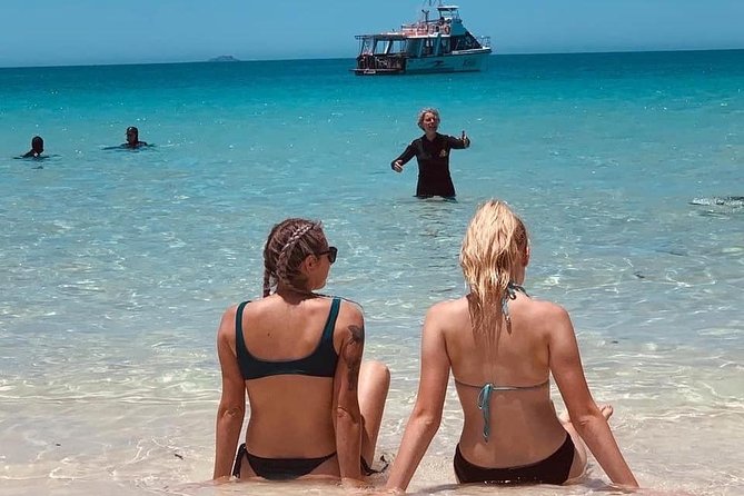 Full-Day Whitsunday Tour: Whitehaven Beach and Hill Inlet with BBQ - The family-run touch changes the mood