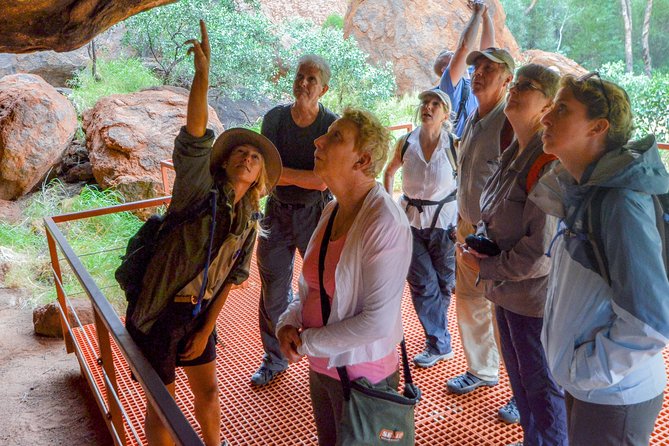 Full Uluru Base Walk at Sunrise Including breakfast - Key points before you book