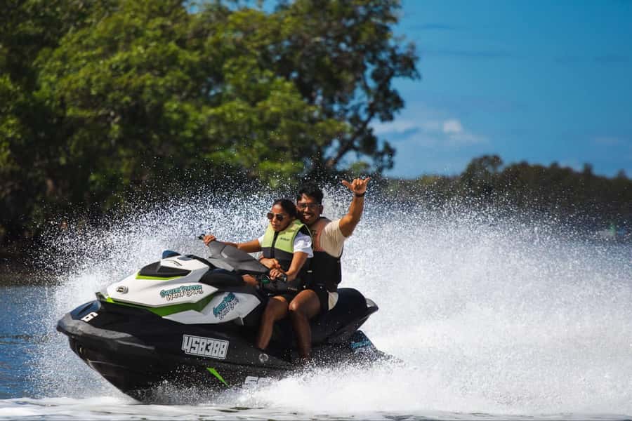 Gold Coast: 1-Hour Jet Ski Ride -No slow zones + Free Photos - Who should book this Gold Coast safari?