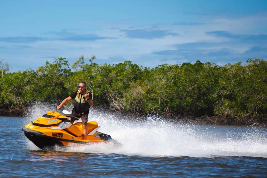 Gold Coast: 30-Minute Jet Ski - No Slow Zones - Free Photos - Practical booking advice
