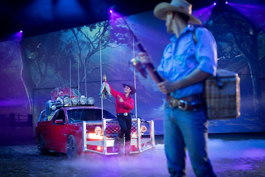 Gold Coast: Australian Outback Spectacular Dinner & Show - Horses, acrobats, and the big visual moments
