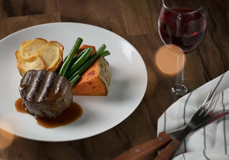 Gold Coast: Australian Outback Spectacular Dinner & Show - Who will enjoy this show most?