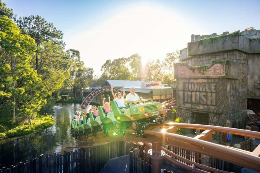Gold Coast: Dreamworld & SkyPoint 2-Day Ticket - Why this two-day combination works