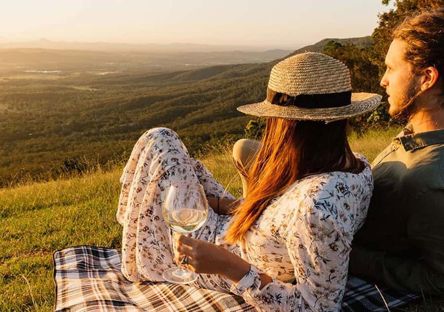 Gold Coast: Hop on Hop off Bus to Tamborine Mountain - Choosing between rainforest, lookouts, and attractions