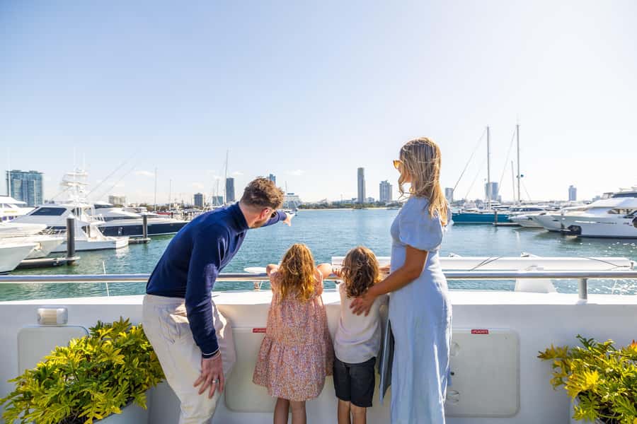 Gold Coast: Sightseeing Cruise with Buffet Lunch - Eating inside or taking your plate upstairs