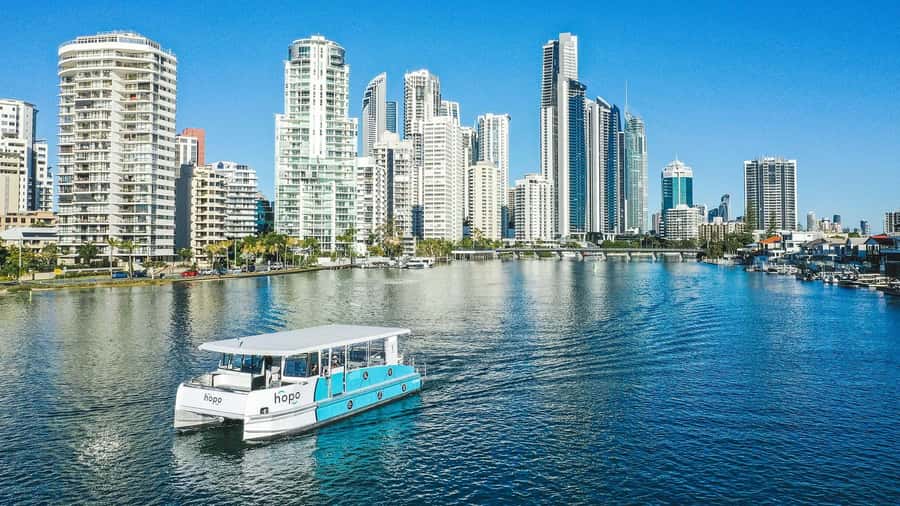 Gold Coast: Sightseeing Hop-on Hop-off Cruise - Marina Mirage for waterside dining and yachts