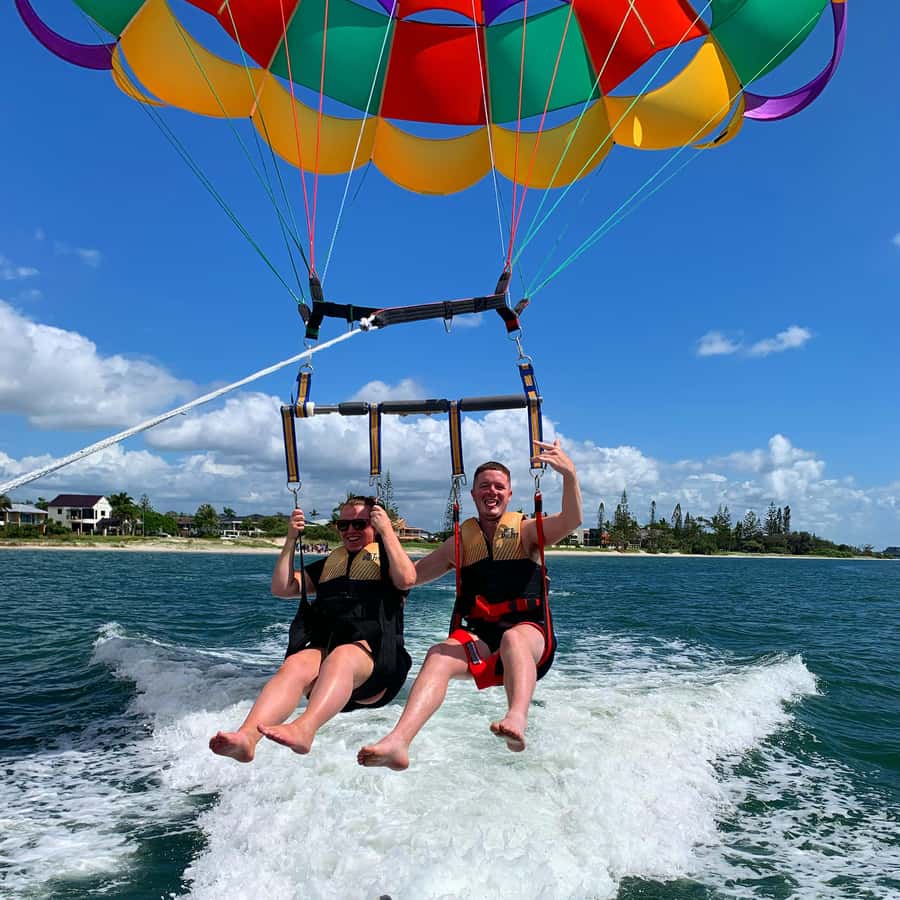 Gold Coast: Surfers Parasailing with Free Photos - Key points to know before you fly