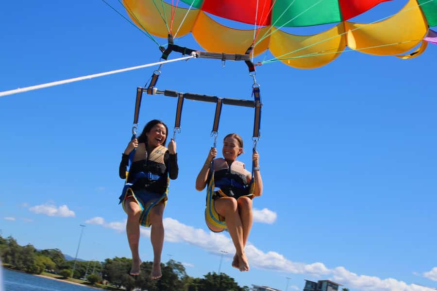 Gold Coast: Surfers Parasailing with Free Photos - The 400-foot flight above the Gold Coast