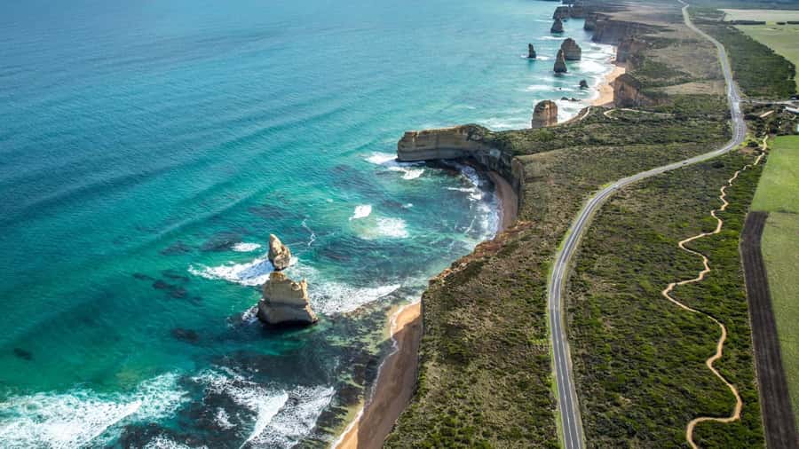 Great Ocean Road Tour PRIVATE LUXURY-FREE entry,hotel pickup - The Twelve Apostles and Razorback Lookout