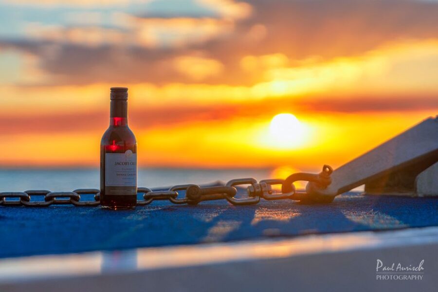 Hervey Bay: Relaxing Sunset Cruise with Champagne and Prawns - Practical value and booking advice