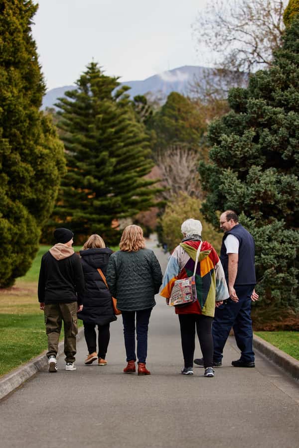 Hobart: 3-Hour City Sightseeing Tour - Cascade Gardens and the old brewery setting