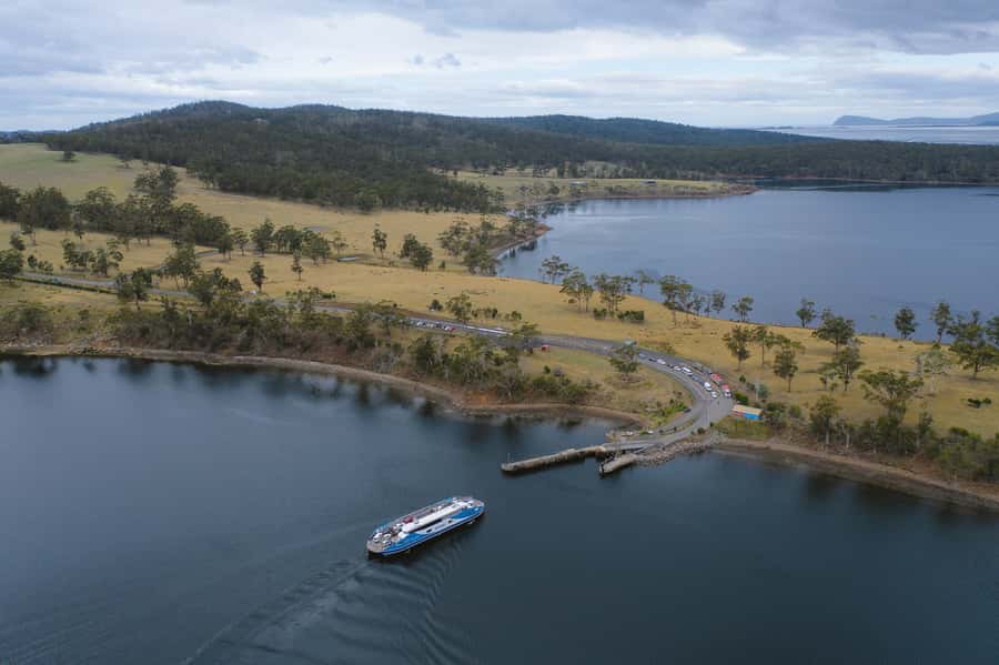 Hobart: Bruny Island Adventure: Hike, Highlights & Tastes - Who should book this Bruny Island tour?