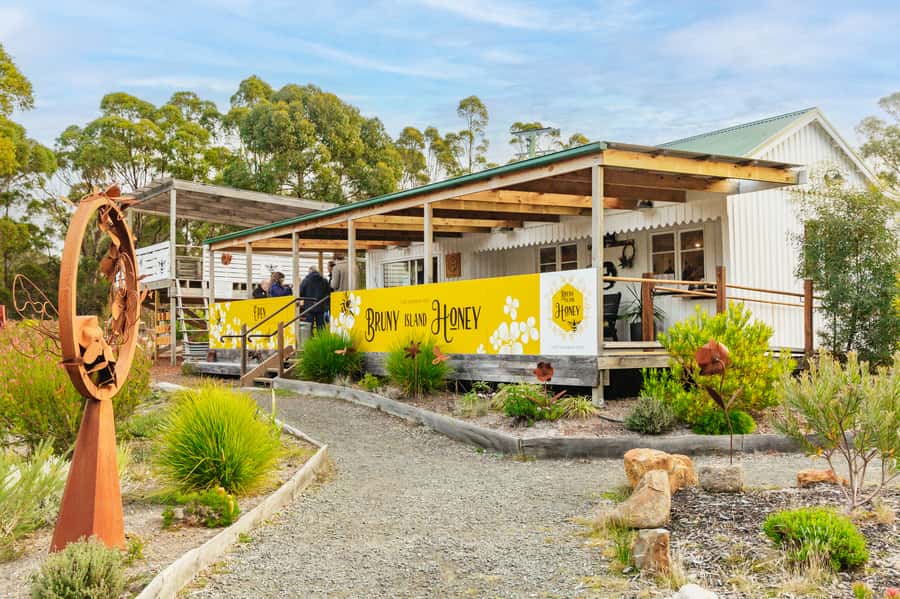 Hobart: Bruny Island Gourmet Sightseeing Day Tour - Honey, mead, wine and ice cream
