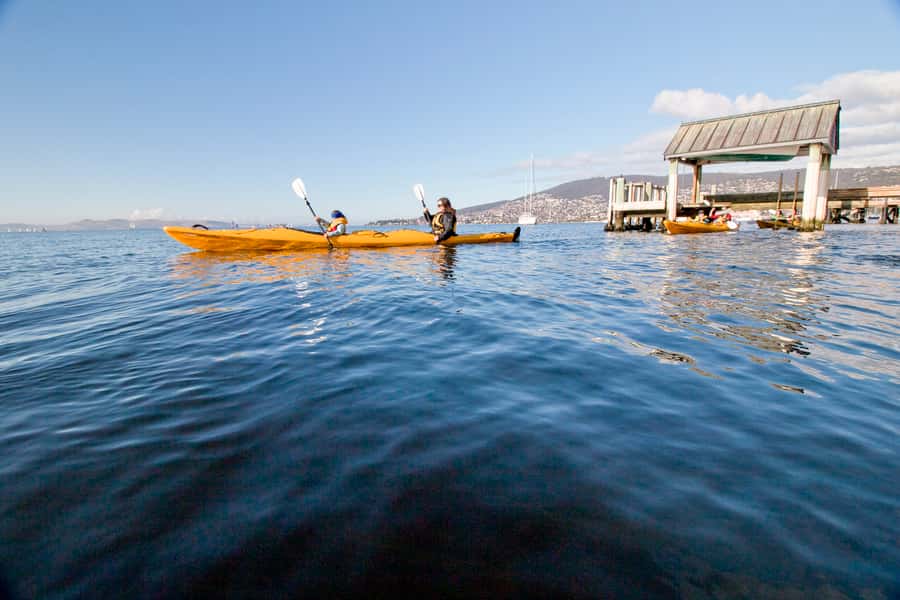 Hobart City 2.5-Hour Kayak Tour - Weather, clothing, and comfort on the water