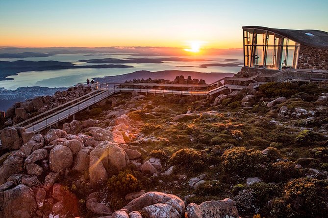 Hobart Highlights Day Tour - Mount Wellington and the 1,272-metre view