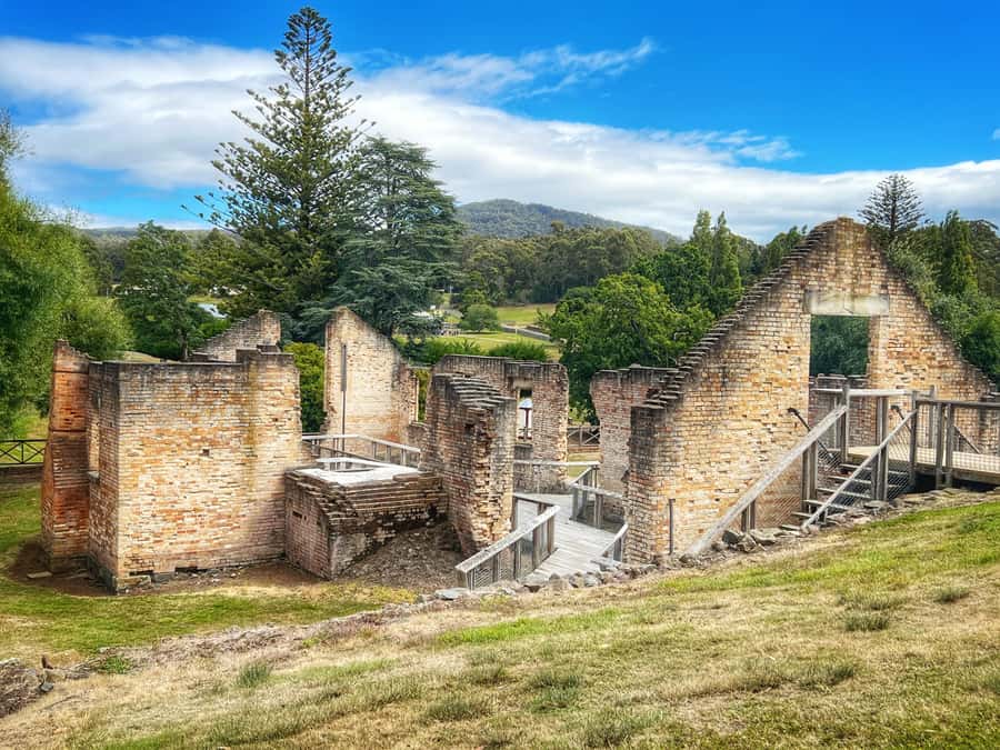 Hobart: Port Arthur, Harbor Cruise and Isle of the Dead Tour - Carnarvon Bay and the Isle of the Dead