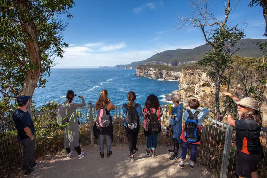 Hobart: Port Arthur, Richmond & Tassie Devil - Active Tour - Tasman Peninsula views from Pirates Bay to Devil’s Kitchen