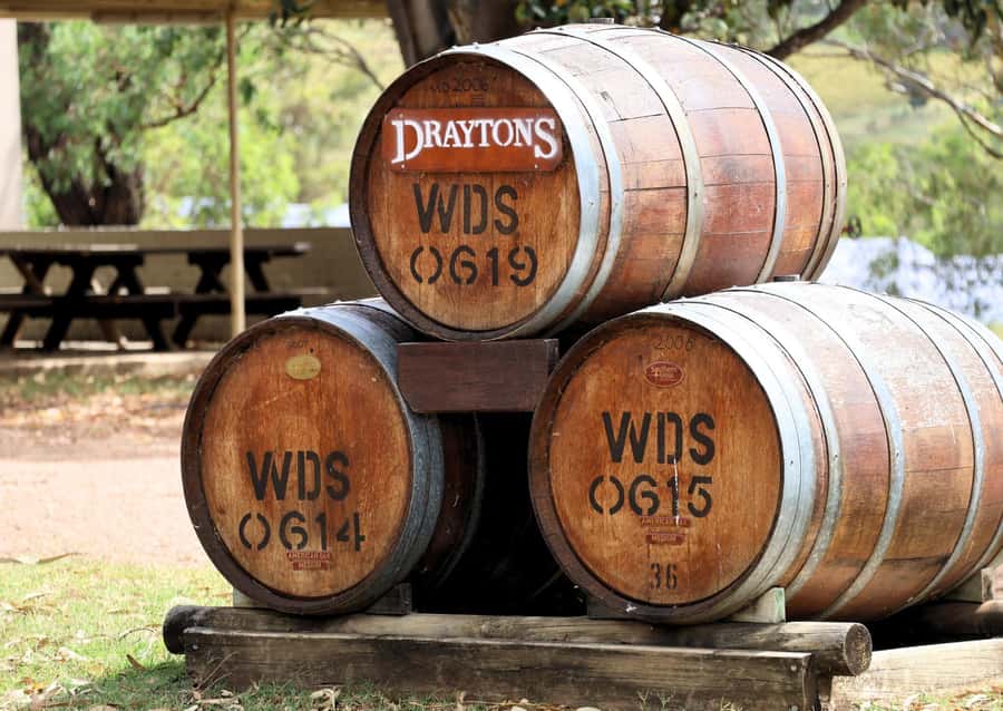 Hunter Valley: Wine, Chocolate and Lunch All Inclusive Tour - Draytons Family Wines and Peterson House
