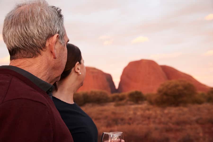 Kata Tjuṯa Sunset Tour with Sparkling Wine and Cheeseboard - Why the coach format works